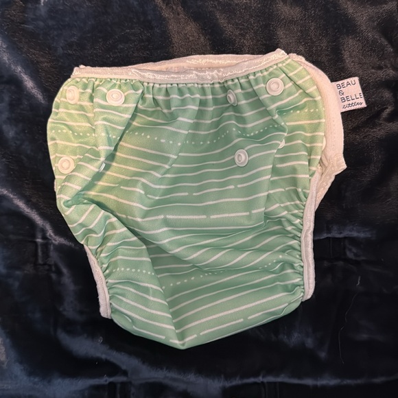 Thirsties Cloth Diapers Bundle (Sizes 1 & 2) - Picture 8 of 10